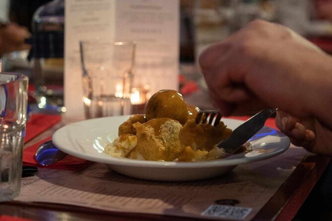 2.5 Hour Experience Scottish Dinner and Folk Music - The whisky toast and optional tasting