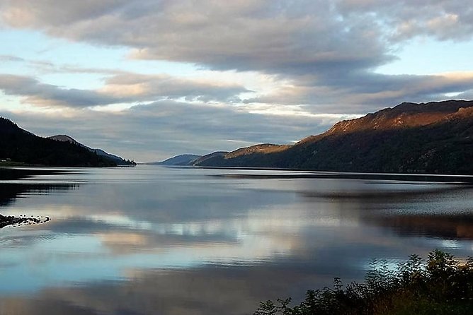 2-Day Jacobite Experience including the Hogwarts Express from Edinburgh - Loch Ness and Urquhart Castle