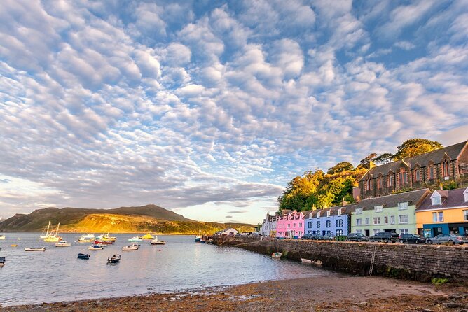 3 Day - Isle of Skye, Loch Ness & Glenfinnan Tour from Edinburgh - Day three: Eilean Donan, Loch Ness, and the road south