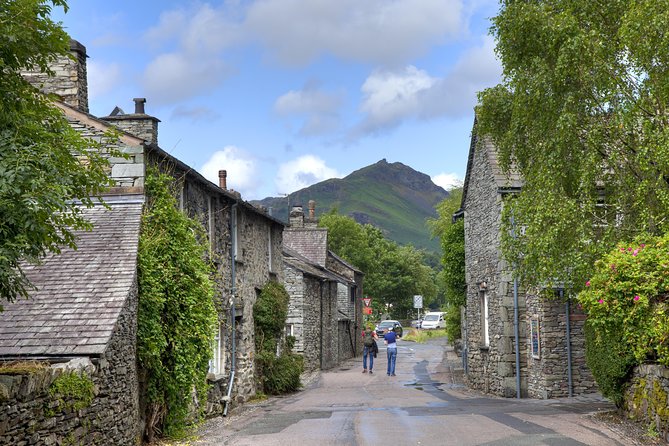 3-Day Lake District Explorer Small-Group Tour from Edinburgh - Day two: Windermere, Hawkshead, and Grasmere