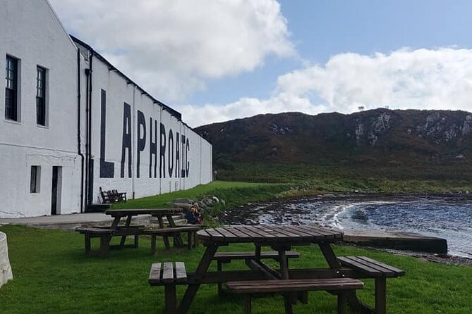 4-day Islay Platinum Whisky Tour - Whisky Included! With free pickup! - What this four-day Islay trip is really offering