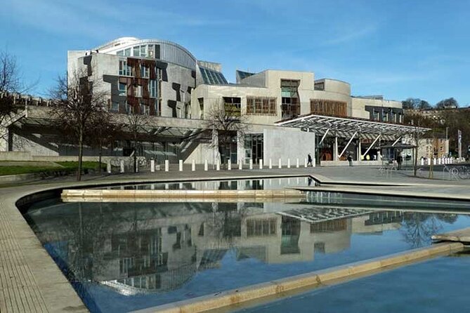 A History of Witchcraft in Edinburgh: A Self-Guided Audio Tour - Bake House Close and the shape of witchcraft history