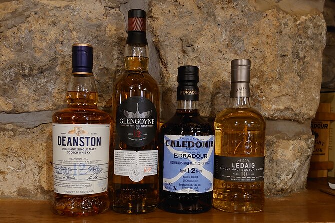 Afternoon Whisky Tasting in a Traditional Edinburgh Bar - Neil’s 25 years of whisky experience