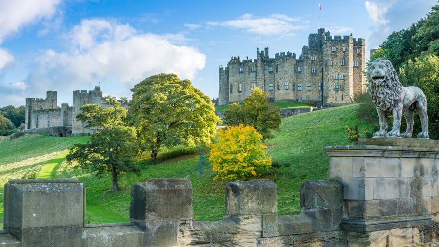 Alnwick Castle, Northumberland & Scottish Borders 1-Day Tour - Why this day works from Edinburgh