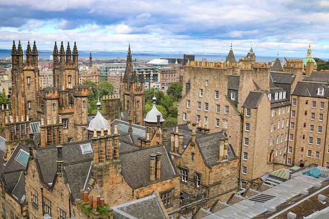 Arrival Transfer: Airport EDI to Edinburgh by Luxury Van - Flight delays and late arrivals
