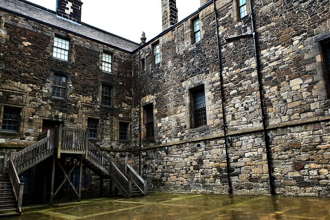 Blackness & Stirling Castle, Wallace Monument Private Tour - A practical plan for the eight-hour day