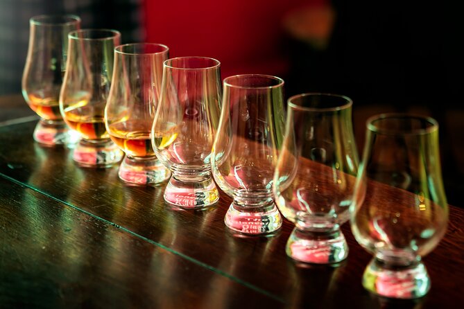 Cellar Of Scotland Walking Tour, taste Edinburgh's finest drinks - Starting at Saint Andrew Square and the Guildford Arms