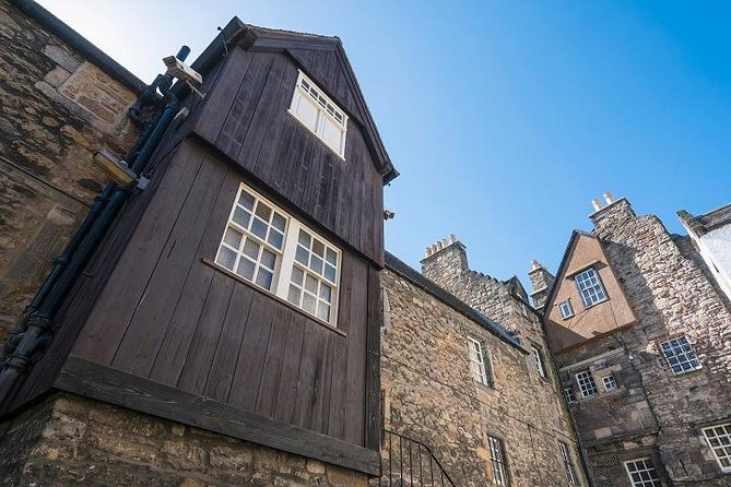 Curious Tales of the Royal Mile - Private Walking Tour - Edinburgh’s odd citizens and public arguments
