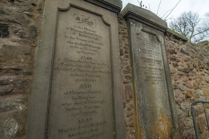Dark History and Ghost Tour of Edinburgh - What the $22.04 price gets you
