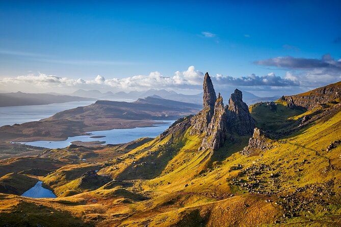 Edinburgh: 3-Day Wild Skye & Loch Ness Hunter Tour with Hostel - Day two: Eilean Donan and the best of Skye