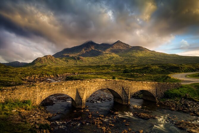 Edinburgh:5-Day Isle of Skye, Inverness & Loch Ness Tour w/Hostel - Day 4: Loch Ness, Beauly, Culloden, and Clava Cairns
