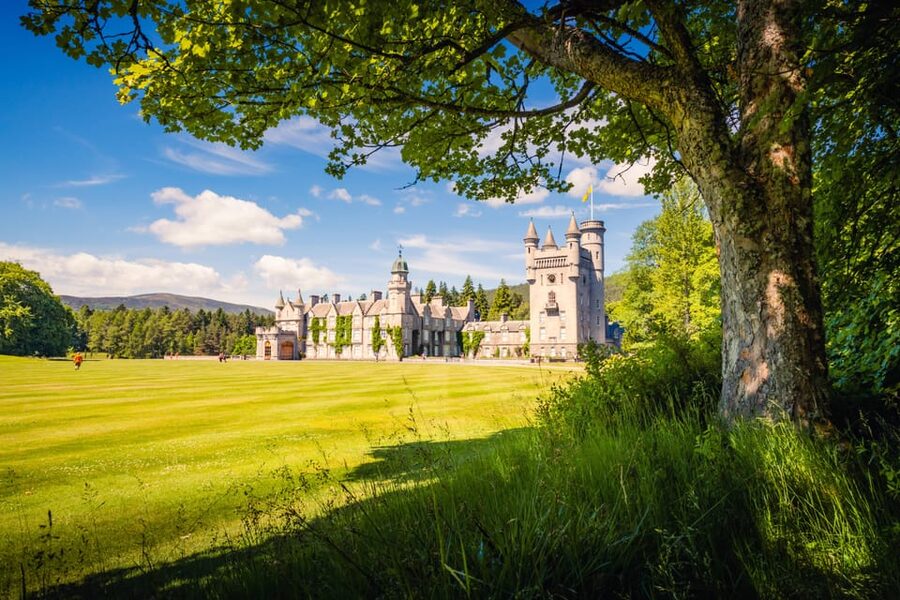 Edinburgh: Aberdeenshire, Balmoral Castle & Northeast Coast - Dunnottar Castle and the North Sea cliffs