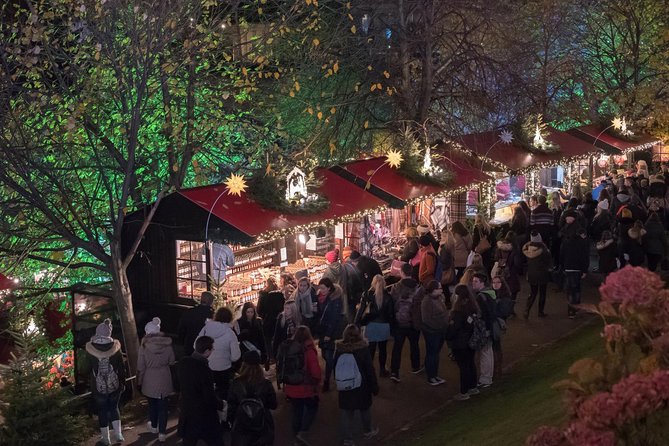 Edinburgh Christmas Tour, Highlights & Hidden Gems with a Local - St Andrew Square and possible skating stops