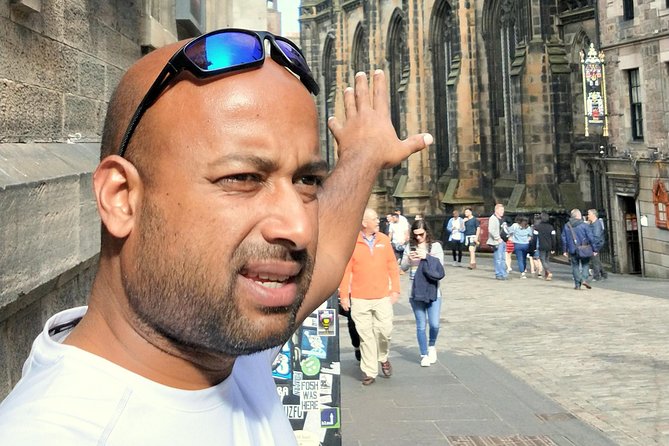Edinburgh City Walking Tour, Discover Old Town, Royal Mile with a Local Expert! - Starting at Camera Obscura on Castlehill