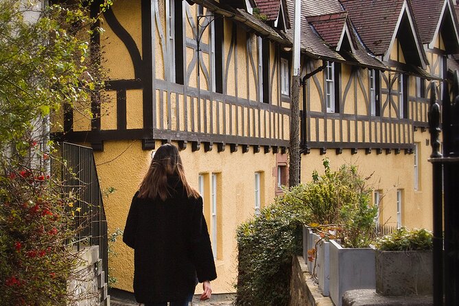 Edinburgh: Dean Village & New Town Walking Tour - The Scott Monument and a city that honors writers