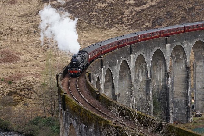 Edinburgh: Eilean Donan, Loch Ness & Glenfinnan - 2 Day Tour - Glencoe: scenery with a difficult past
