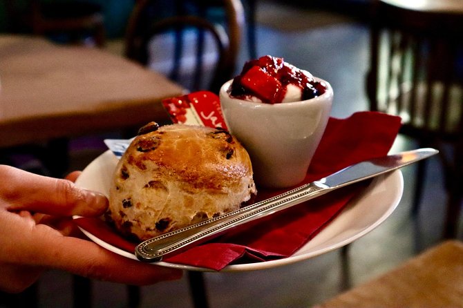 Edinburgh Food Tour with Scotch, Haggis, a Secret Dish & More - Why this food tour works in Edinburgh