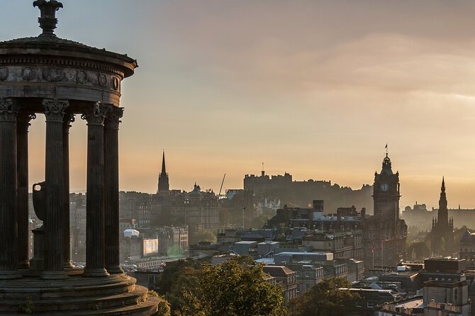 Edinburgh Ghost Tour: Mysteries, Legends and Murders - Walking, weather, and practical comfort