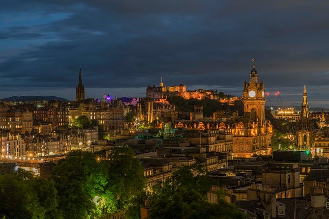 Edinburgh Ghost Tour: Mysteries, Legends and Murders - Canongate Kirkyard and stories of death