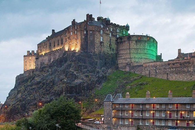 Edinburgh Half Day Tour (Private Chauffeur) - Old Town, George Street, and the final drive
