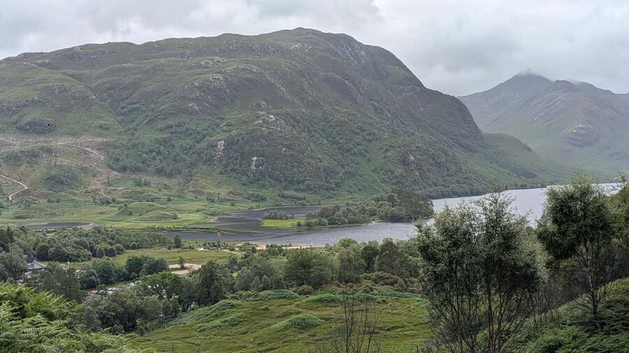Edinburgh: Harry Potter, Glenfinnan Viaduct & Highland Tour - Luss begins the route beside Loch Lomond