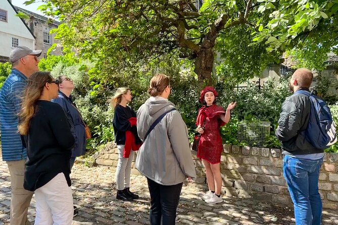 Edinburgh Historical Gems Tour with Whisky & Local Flavours - Tablet, haggis and a dram of whisky