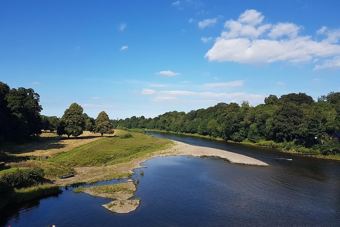 Edinburgh: Holy Island, Alnwick Castle & Kingdom of Northumbria - Flodden Field and the story behind the border