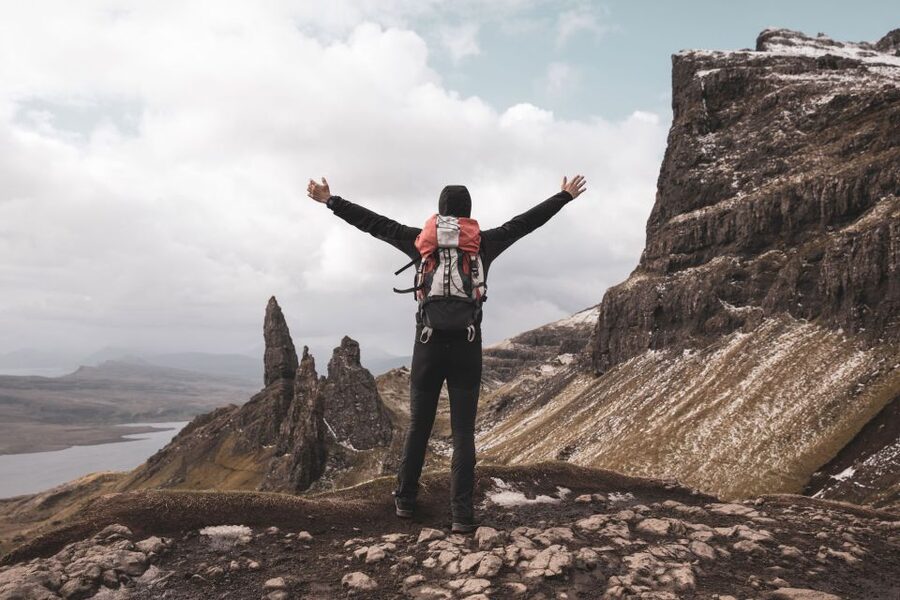 Edinburgh: Isle of Skye, Loch Ness, & Highlands 5-Day Tour - Day 2: Glenfinnan and the road to Skye