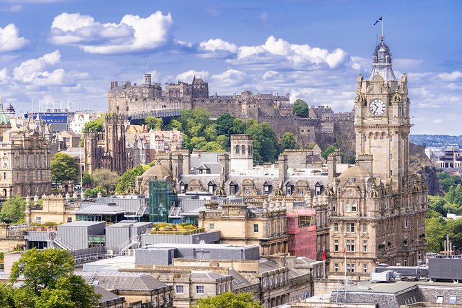 Edinburgh Like a Local: Private & Personalized Experience (3 hrs) - Whisky in the Old Town