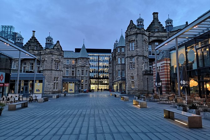 Edinburgh Night Tour with a Local Guide: Private & 100% Personalized - Starting with a pub, a beer, or Scotch whisky