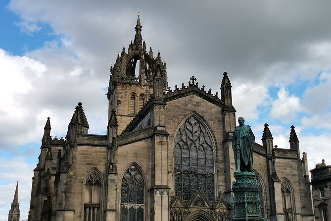 Edinburgh Old Town Private Self-Guided Tour - St Giles’ Cathedral and the city’s famous thinkers