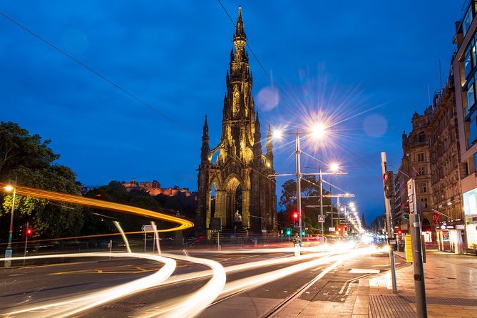 Edinburgh Photography Masterclass - Private Photography Lesson - Light painting and night portraits