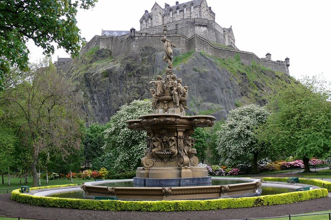 Edinburgh Private Tour with a Local - Highlights & Hidden Gems - Old Town: closes, crowns, and stories on the Royal Mile