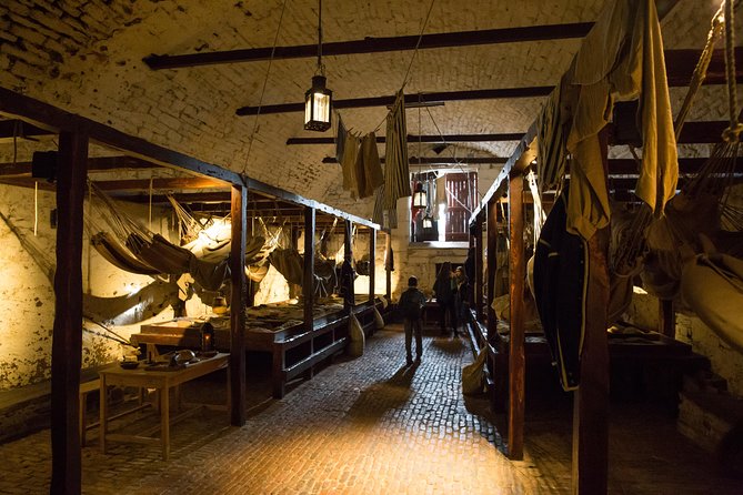 Edinburgh Skip-the-Ticket-Line Castle Walking Tour - What the Edinburgh Castle tour really gives you