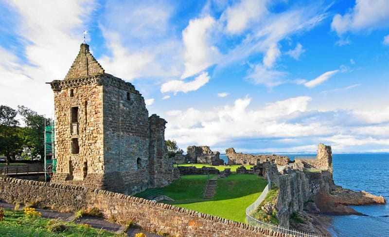 Edinburgh: St. Andrews and Falkland Palace Day Tour - Crossing the Forth and entering Fife