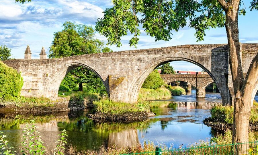 Edinburgh: Stirling, Whisky and St Andrews Tour in Spanish - Timing, comfort, and the practical details