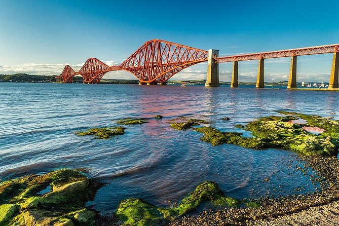 Edinburgh: The Outlander, Palaces & Jacobites Tour - Falkland, Inverness, and changing routes