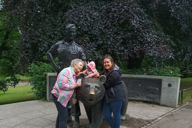 Edinburgh: The People's Story - Private Walking Tour - Mercat Cross and the unicorn on the royal mile