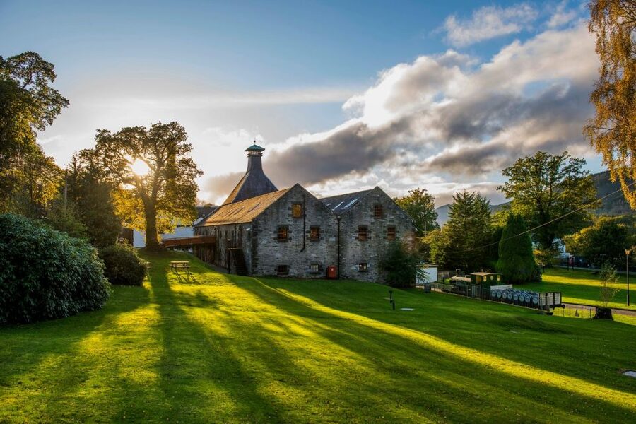 Edinburgh: Ultimate Whisky Experience - The morning drive through Perth and Kinross