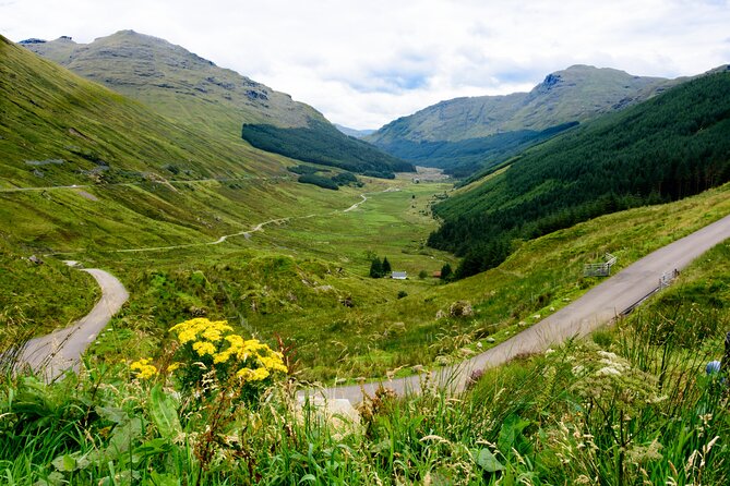 Edinburgh: West Highlands Privately Guided Day Tour in Luxury MPV - Kilchurn Castle on Loch Awe