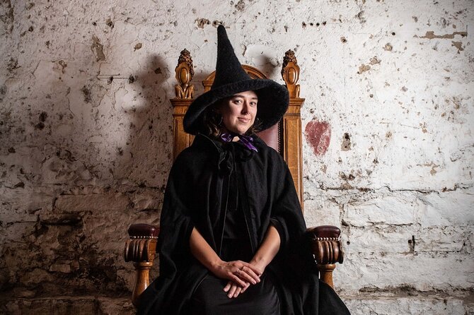 Edinburgh: Witches & Haunted History Walking Tour - Lady Stairs House and Scotland’s literary connection