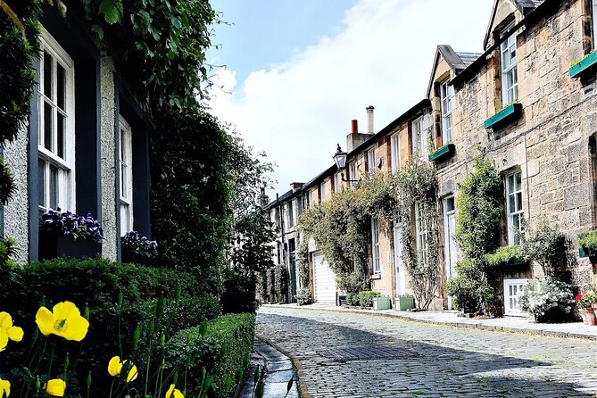 Enchanting Edinburgh: Half-Day Walking Tour with Local Guide - Who will get the most from this walk?