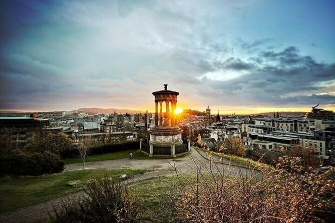 Enchanting Edinburgh: Half-Day Walking Tour with Local Guide - Charlotte Square and the New Town’s polished face