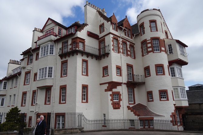 Essential Walking Tour of Edinburgh's Old Town - Edinburgh Castle is explained from outside