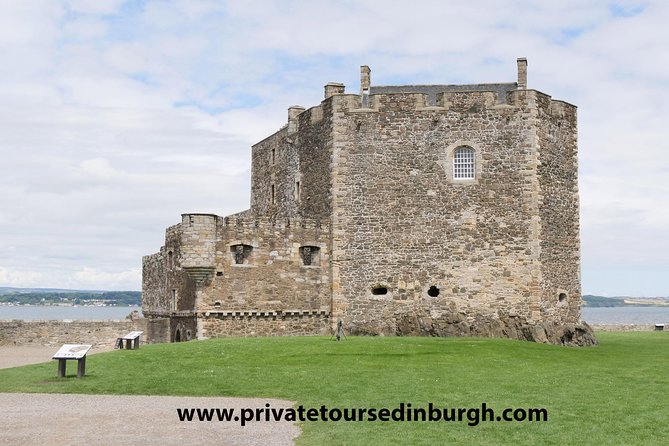 Five Outlander locations , Outlander film locations tour - Blackness Castle as Fort William