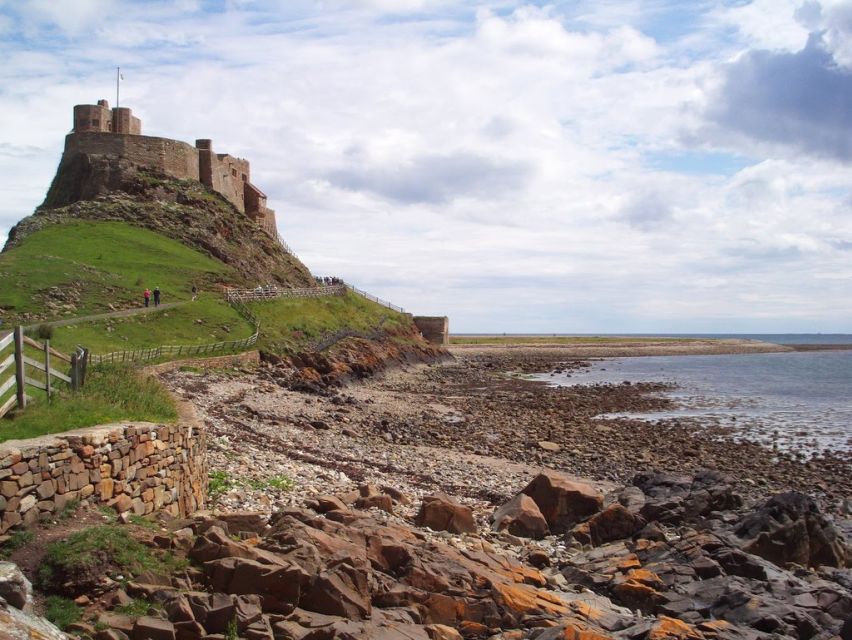 From Edinburg: Viking Coast & Alnwick Castle Day Tour - Should you book the Viking Coast and Alnwick Castle tour?