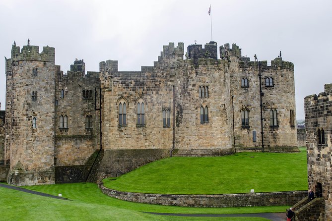 From Edinburgh: 1-day Outlander Tour - attractions included - What this Outlander day is really about