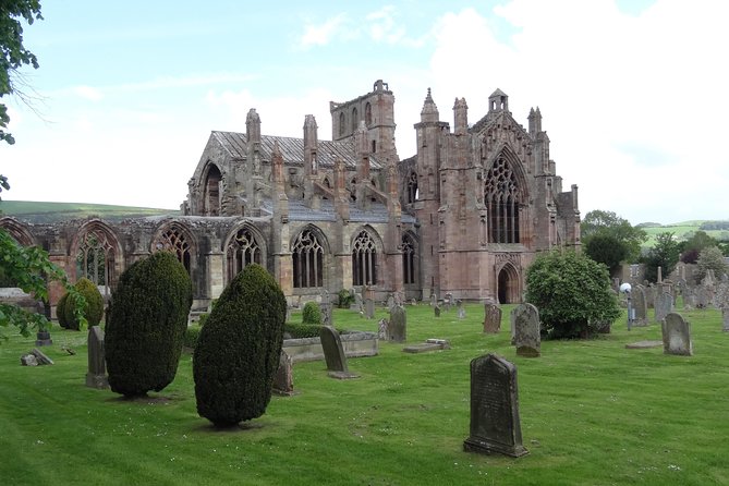 From Edinburgh: 1-day Outlander Tour - attractions included - Culross, the village that becomes Cranesmuir