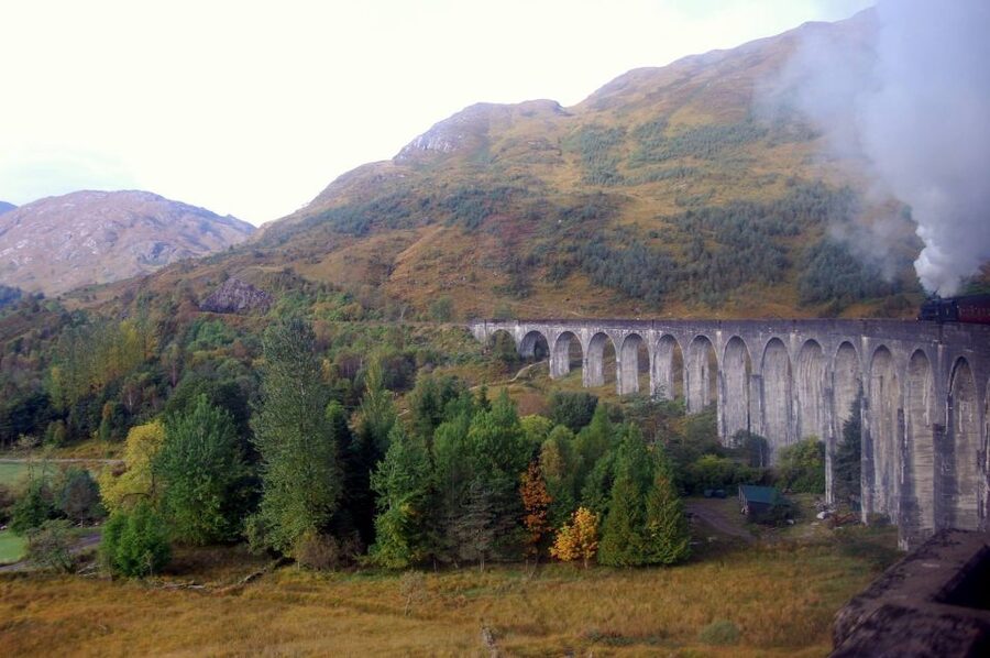 From Edinburgh: 2-Day Highlands Tour with Hogwarts Express - Culloden and Clava Cairns, two very different Highland stops