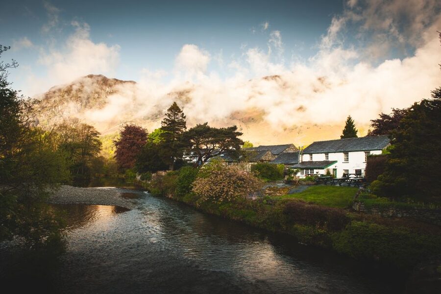 From Edinburgh: 5 Day Best of Northern England Tour - Day 3: Yorkshire Dales roads to Keswick